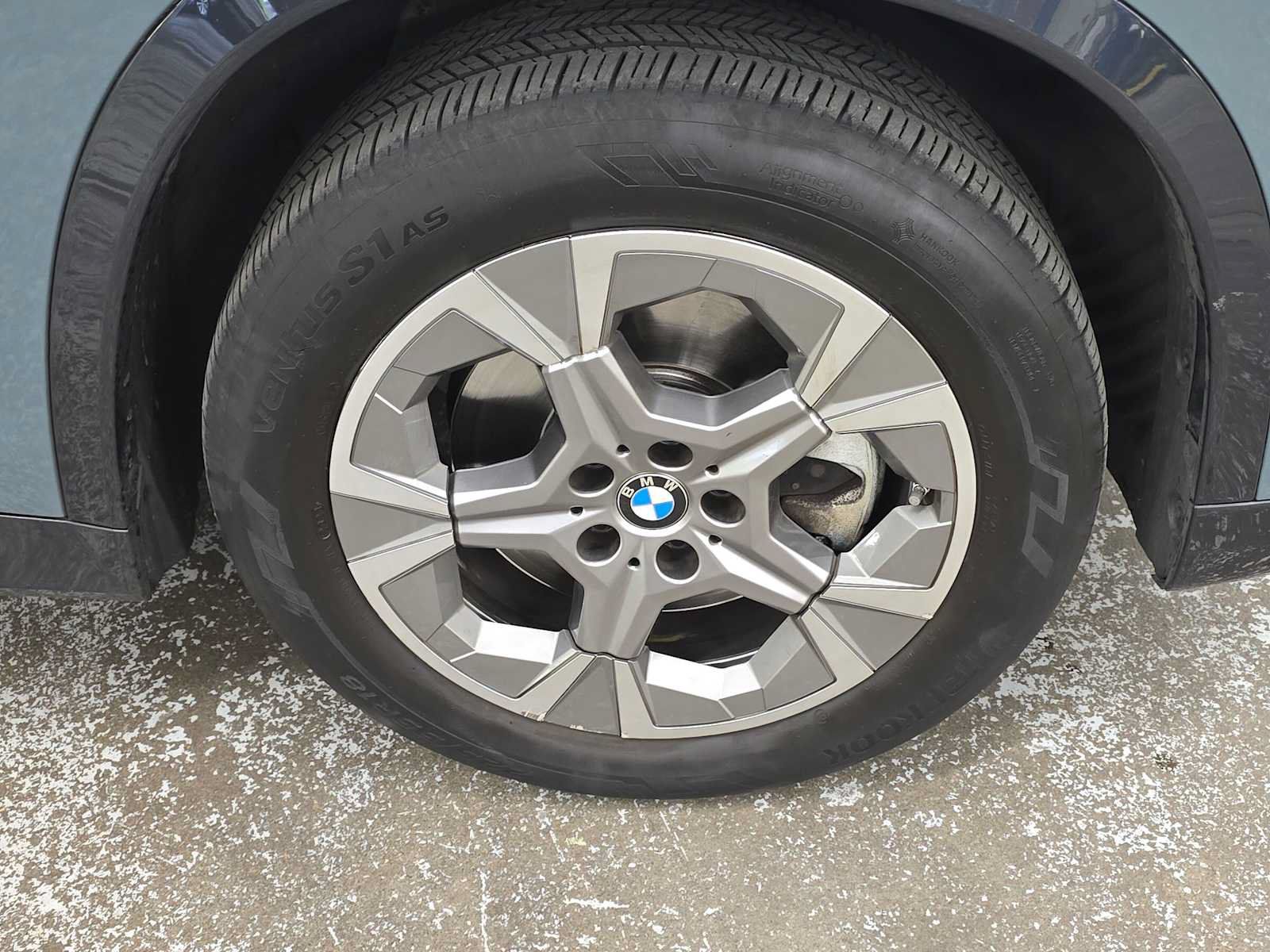 Used 2023 BMW X1 xDrive28i w/ Premium Package AWD/4WD image 9