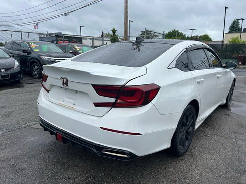 Used 2018 Honda Accord LX image 3