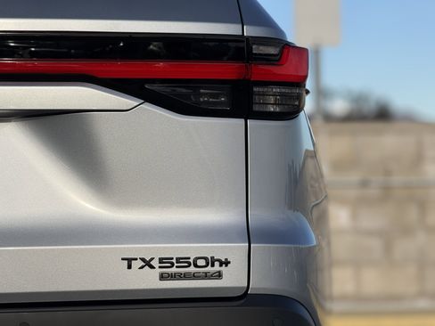New 2026 Lexus TX 550h AWD Plug-In Hybrid image 12