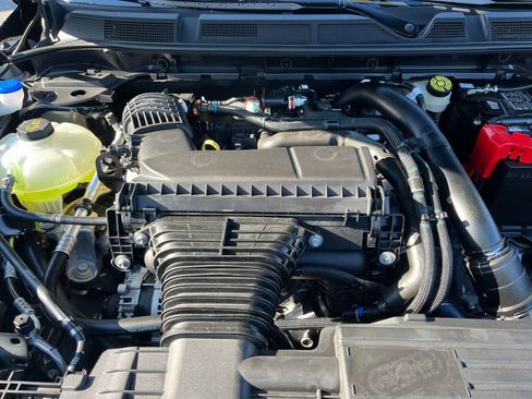 New 2026 Lincoln Corsair Premiere image 3