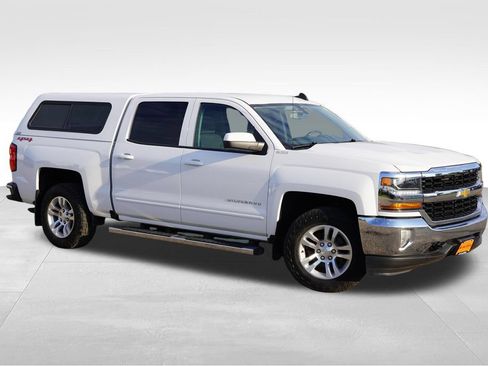 Used 2017 Chevrolet Silverado 1500 LT w/ All Star Edition AWD/4WD image 2
