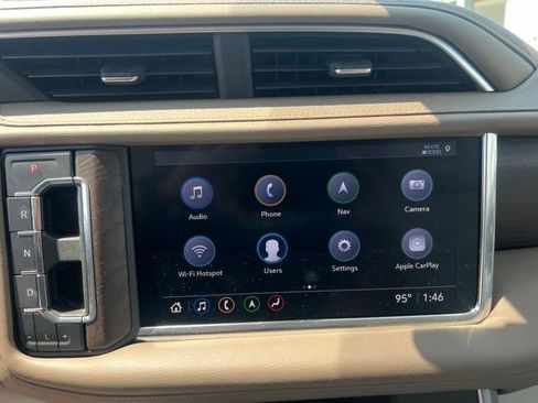 Used 2021 GMC Yukon Denali w/ Advanced Technology Package AWD/4WD image 30