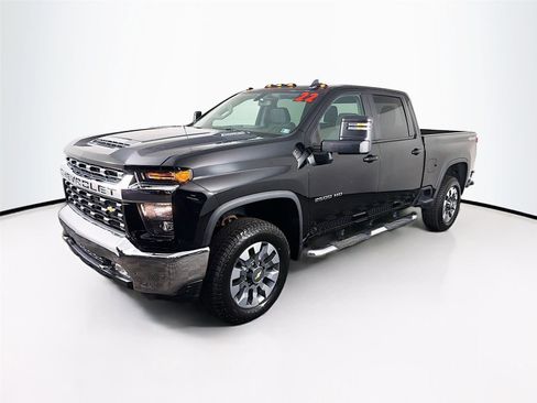 Used 2022 Chevrolet Silverado 2500 LT w/ Convenience Package AWD/4WD image 3