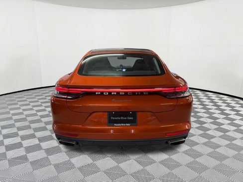 Certified 2022 Porsche Panamera image 10