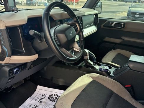 Used 2023 Ford Bronco Wildtrak image 6