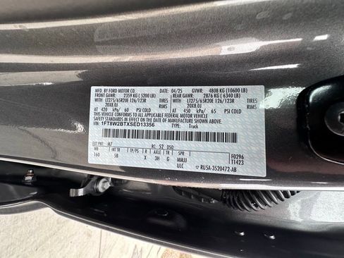 Used 2025 Ford F250 Lariat w/ Chrome Package image 29