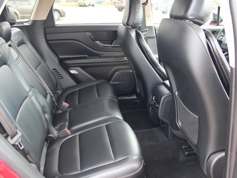 Used 2023 Lincoln Corsair FWD image 9