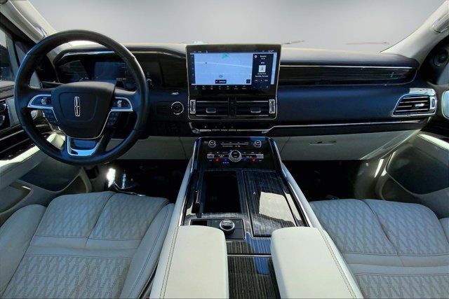 Used 2023 Lincoln Navigator L Black Label AWD/4WD image 14