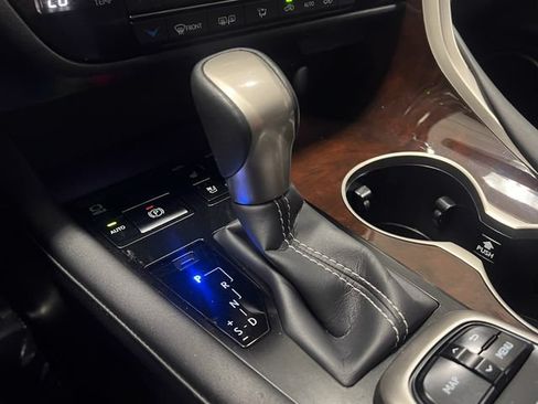 Used 2019 Lexus RX 350 FWD w/ Navigation Package image 21