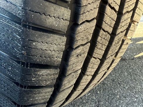 Used 2011 Kia Sorento LX w/ Convenience Pkg image 24