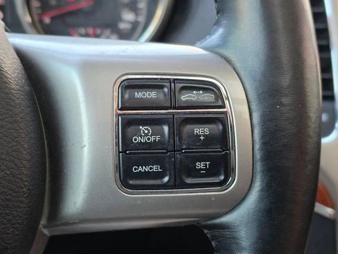 Used 2012 Jeep Grand Cherokee Overland image 20