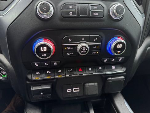 Used 2021 GMC Sierra 1500 SLT w/ SLT Premium Plus Package image 21