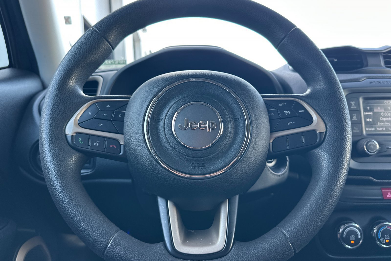 Used 2017 Jeep Renegade Sport w/ Power & Air Group FWD image 22