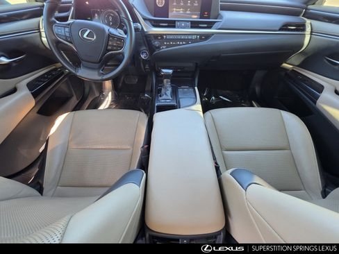 Certified 2019 Lexus ES 300h w/ Accessory Package image 30