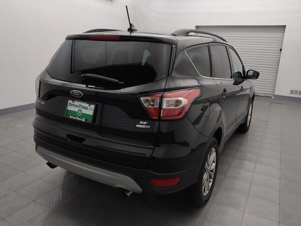 Used 2018 Ford Escape SE w/ Ford Safe & Smart Package AWD/4WD image 7