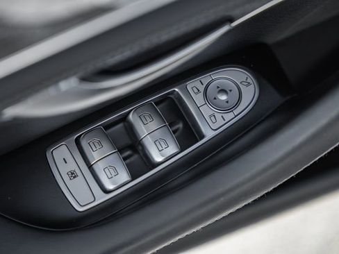 Used 2022 Mercedes-Benz AMG GT 53 image 40