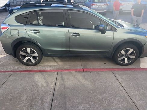 Used 2016 Subaru Crosstrek Touring image 4