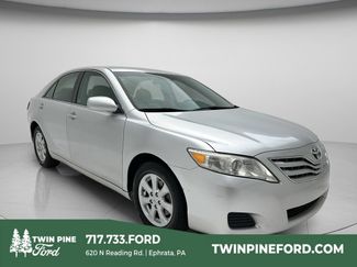 Used 2011 Toyota Camry LE w/ LE Extra-Value Pkg FWD video 1
