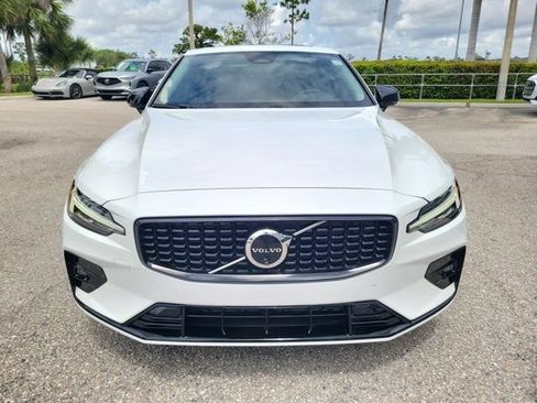 Used 2025 Volvo S60 B5 Plus w/ Protection Package Premier FWD image 3