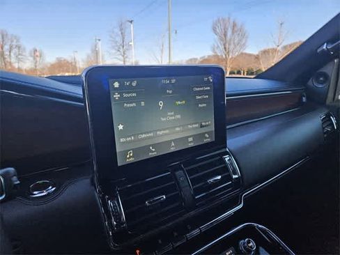 Used 2019 Lincoln Navigator L Reserve image 31