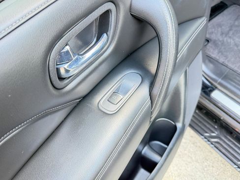 Used 2018 INFINITI QX80 4WD image 36