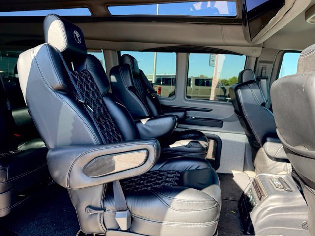 Used 2024 Chevrolet Express 2500 Extended w/ Driver Convenience Package RWD image 6