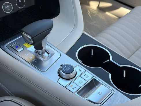 New 2026 Genesis G70 2.5T Prestige image 30