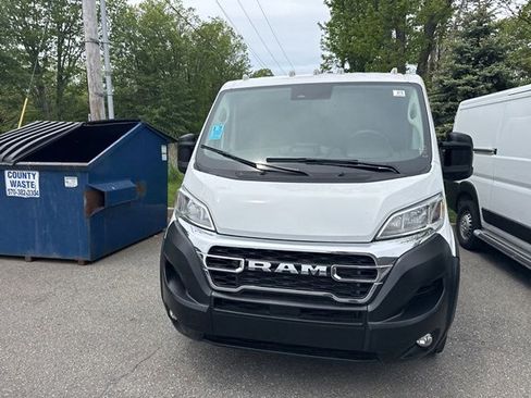 Used 2025 RAM ProMaster 2500 w/ U-Haul Equipment Group FWD image 5