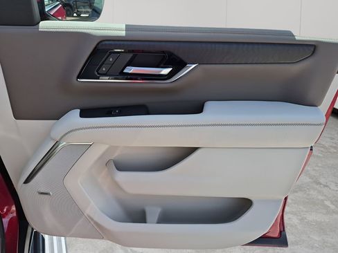 New 2026 GMC Yukon Denali image 13