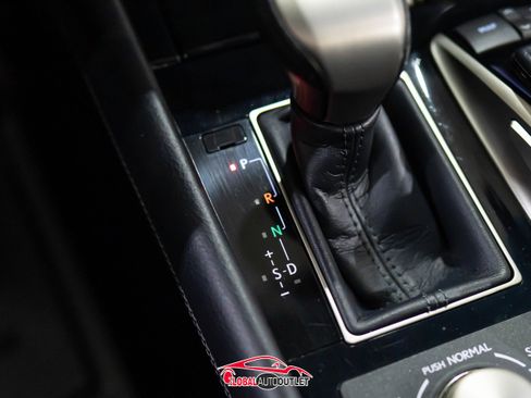 Used 2016 Lexus LS 460 AWD w/ F Sport Package image 37