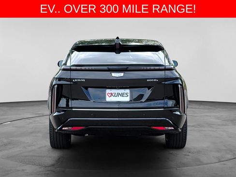 Used 2024 Cadillac Lyriq Luxury w/ LPO, Floor Liner Package AWD/4WD image 6
