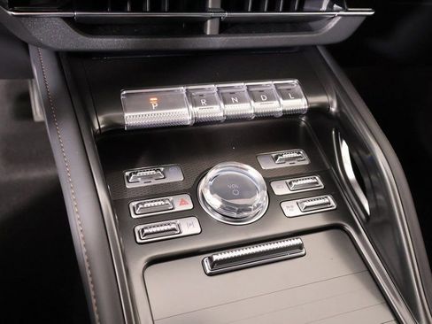 New 2026 Lincoln Nautilus Premier w/ Jet Appearance Package AWD/4WD image 9