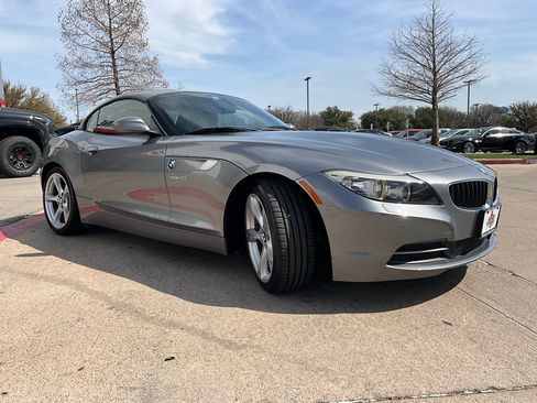 Used 2011 BMW Z4 sDrive30i image 7