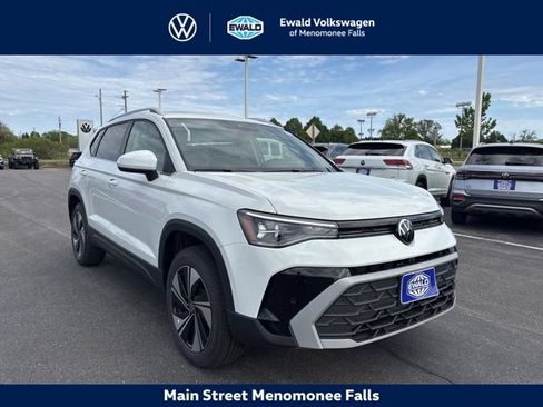 New 2026 Volkswagen Taos SE AWD/4WD image 1