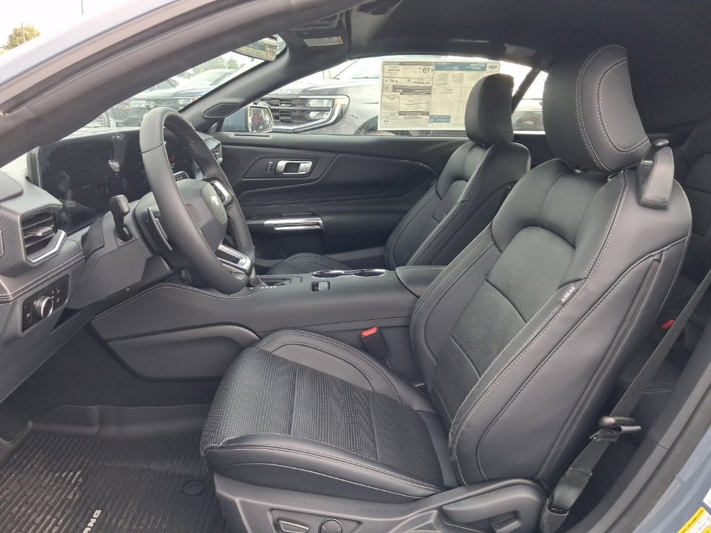 New 2026 Ford Mustang GT Premium RWD image 4