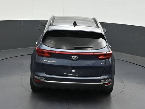 Used 2020 Kia Sportage EX w/ EX Technology Package FWD image 17