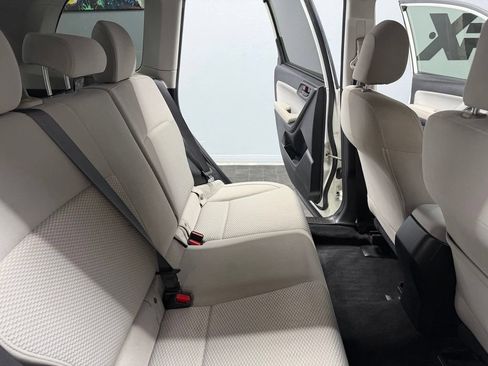 Used 2018 Subaru Forester 2.5i AWD/4WD image 43