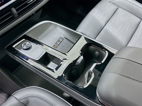 New 2026 Buick Enclave Sport Touring w/ Power Package image 17