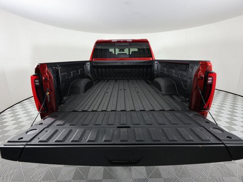 Used 2025 GMC Sierra 2500 SLT w/ SLT Premium Package image 7