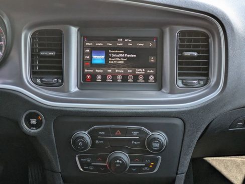 Used 2020 Dodge Charger SXT image 20