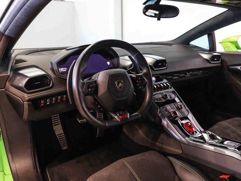 Used 2015 Lamborghini Huracan LP 610-4 AWD/4WD image 35