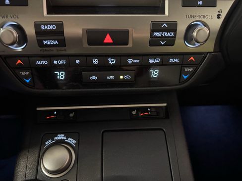 Used 2013 Lexus ES 350 w/ Premium Pkg image 28