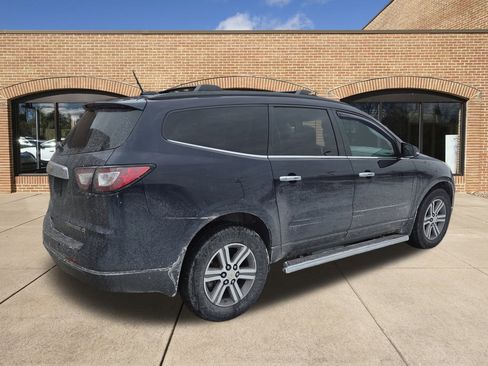 Used 2016 Chevrolet Traverse LT image 3