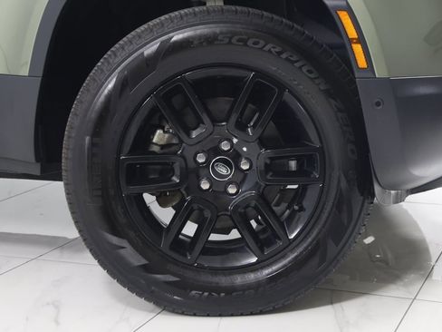 Used 2023 Land Rover Defender 110 S image 17