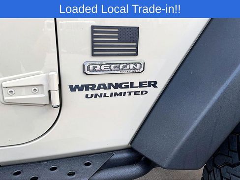 Used 2017 Jeep Wrangler Unlimited Rubicon image 35