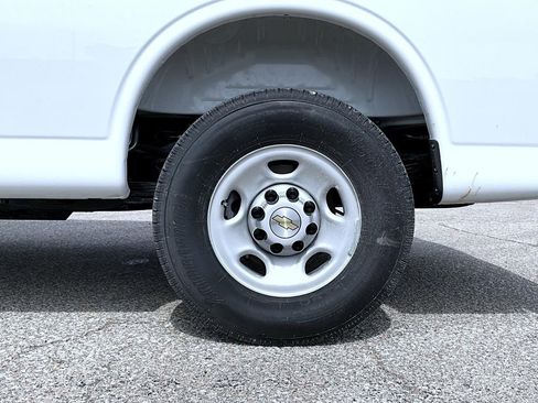 New 2026 Chevrolet Express 3500 LS RWD image 23