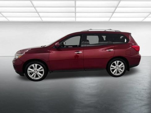 Used 2019 Nissan Pathfinder SL w/ SL Premium Package FWD image 5