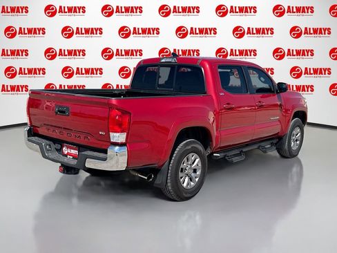 Used 2017 Toyota Tacoma SR5 image 5