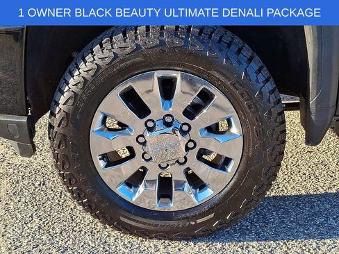 Used 2022 GMC Sierra 2500 Denali w/ Denali Ultimate Package AWD/4WD image 8