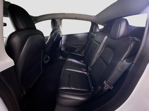 Used 2022 Tesla Model Y Performance AWD/4WD image 28